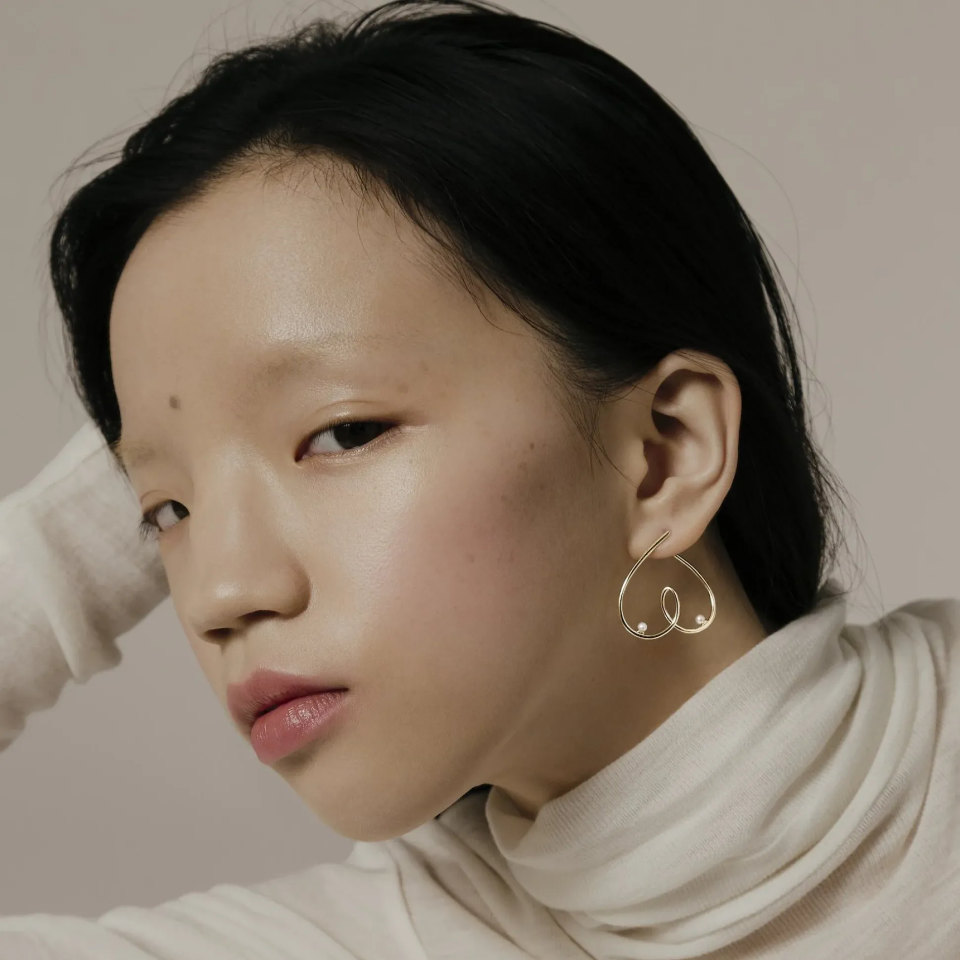 Free The Nip-Pearl Earring