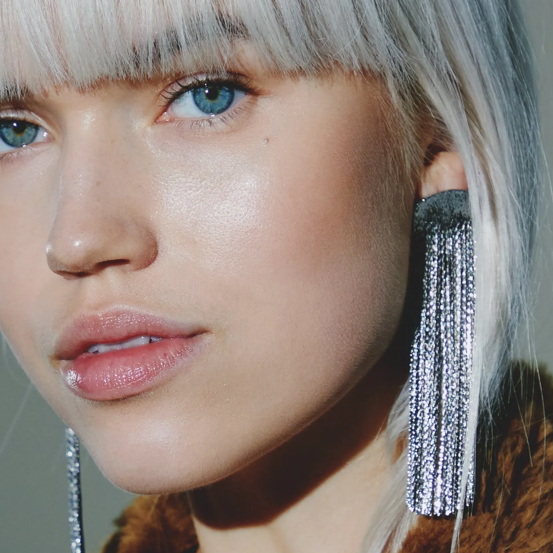 Grand Fil Earrings (Silver)